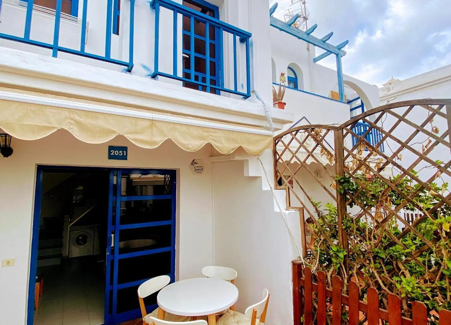 Playmar Pool By Wave Properties Maspalomas  Apartment